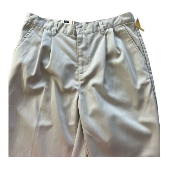 Dockers Boys Pleated Pants Husky Fit Size 11 Beige Cotton Straight Leg W31xL27 - Picture 2 of 10